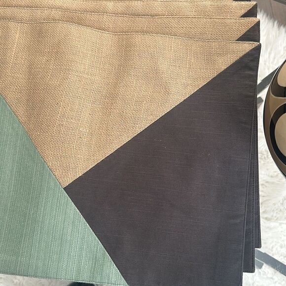 West Elm Geometric Linen Blend Set of 6 Placemats - Picture 3 of 5